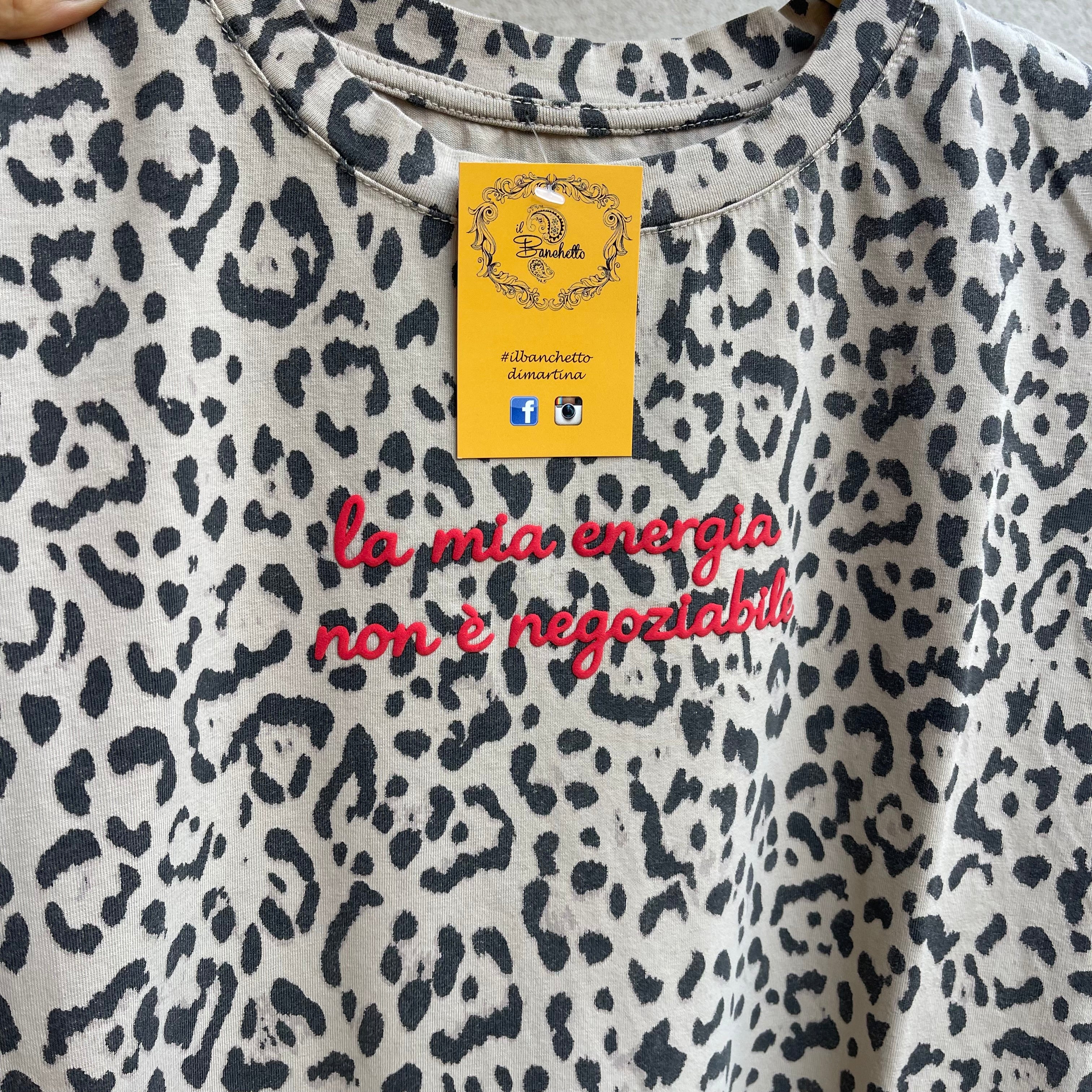 t-shirt MACU “la mia energia non è negoziabile”