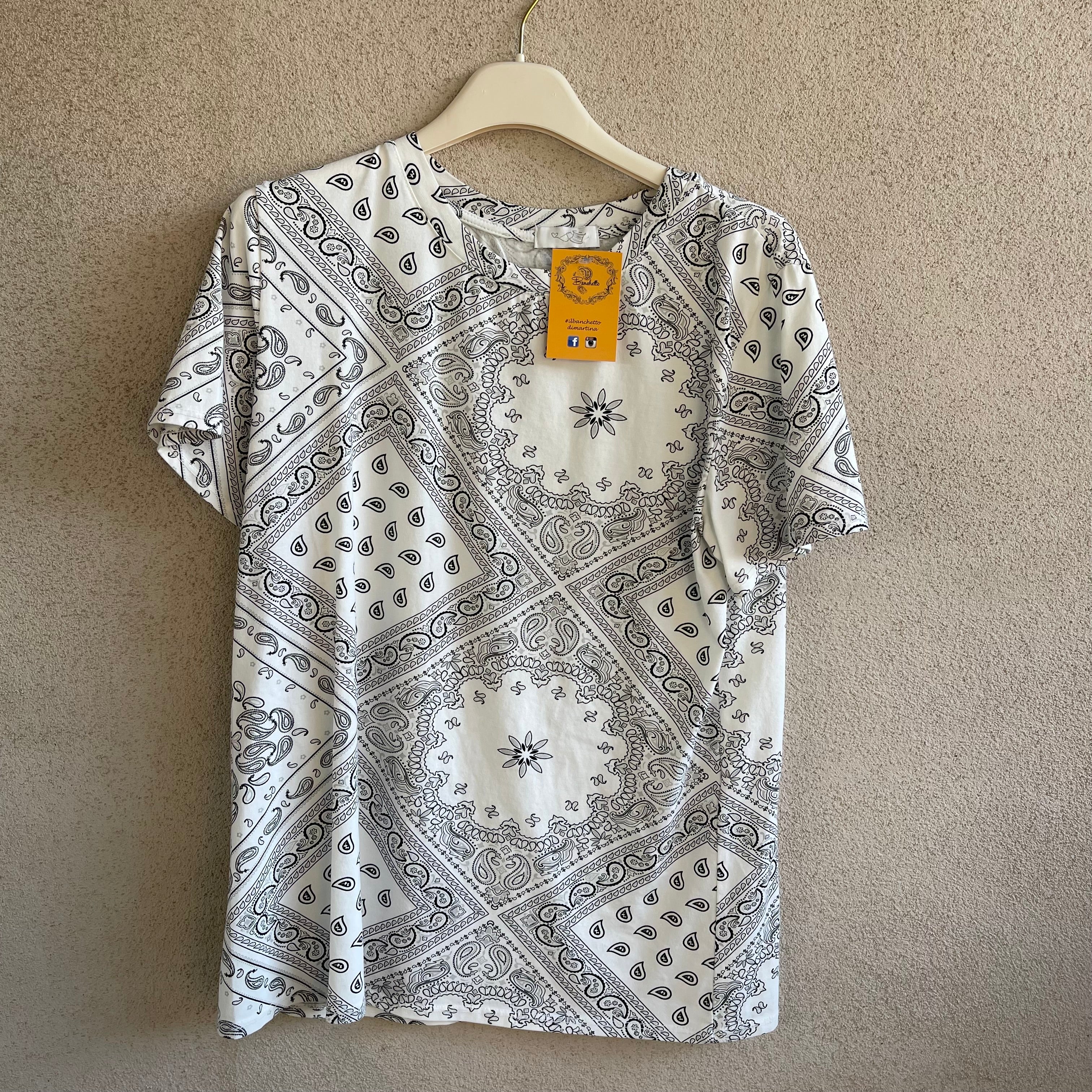 t-shirt BANDANA