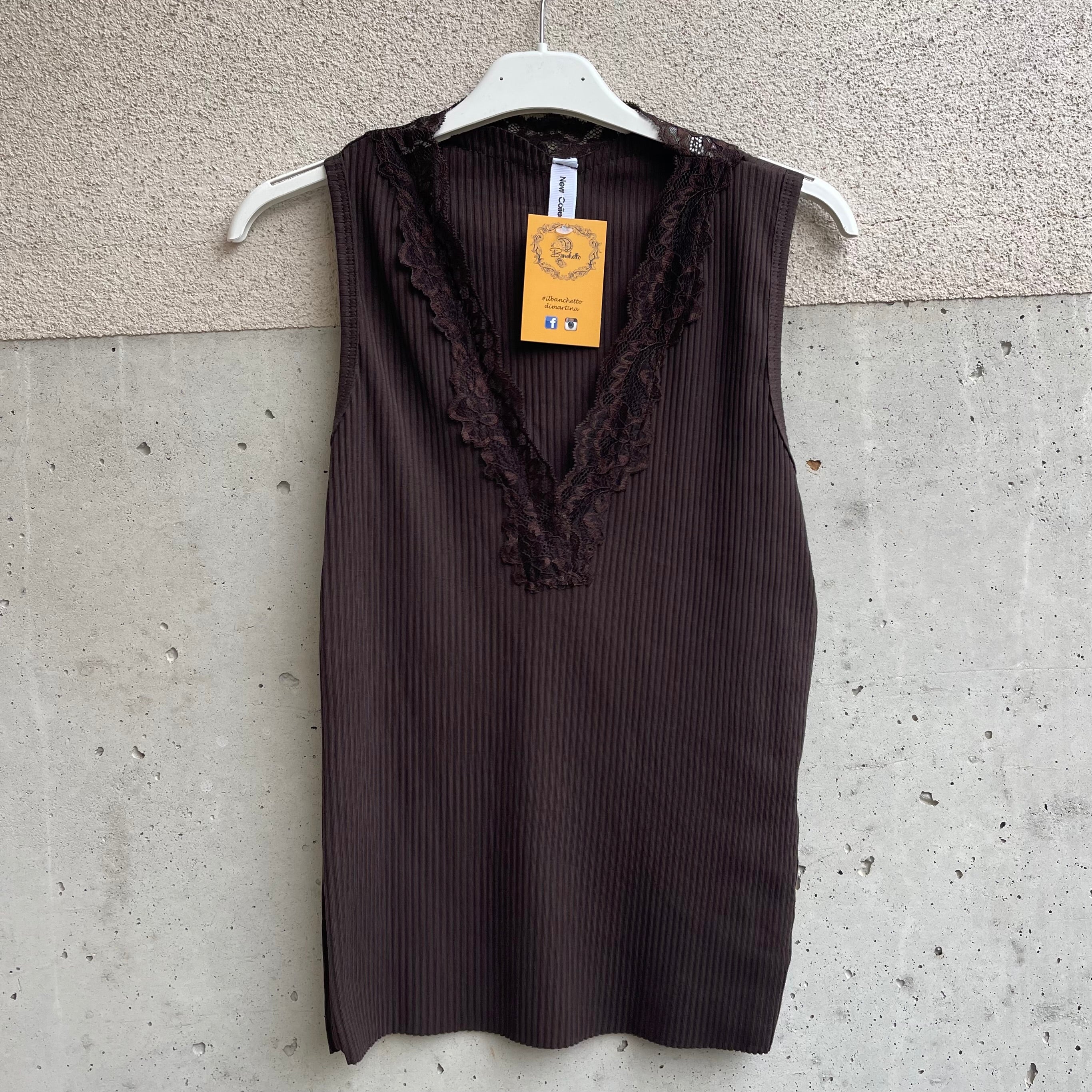 canottina scollo V pizzo