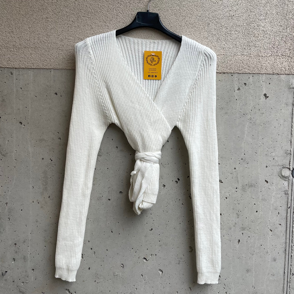 cardigan con allacciatura in vita