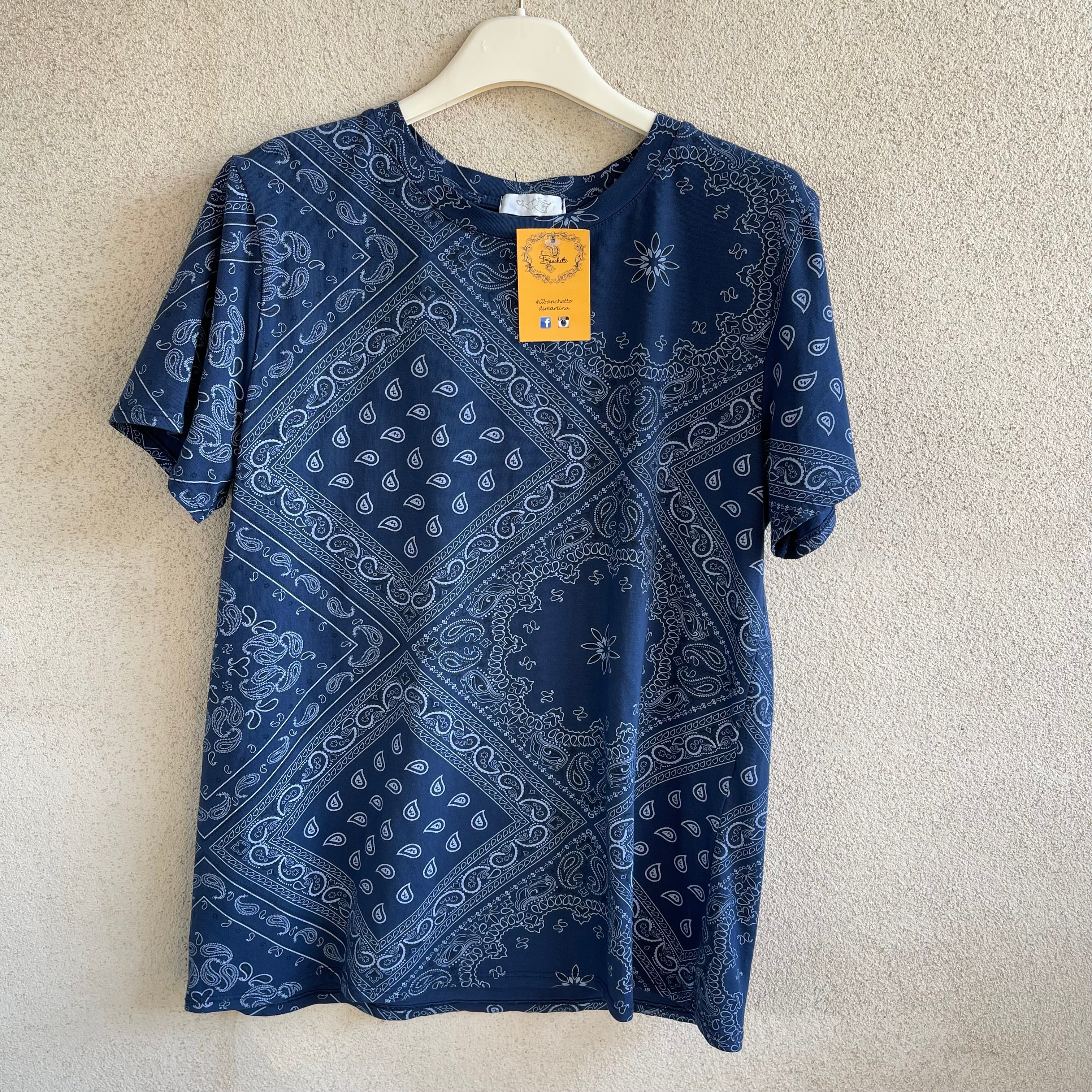 t-shirt BANDANA
