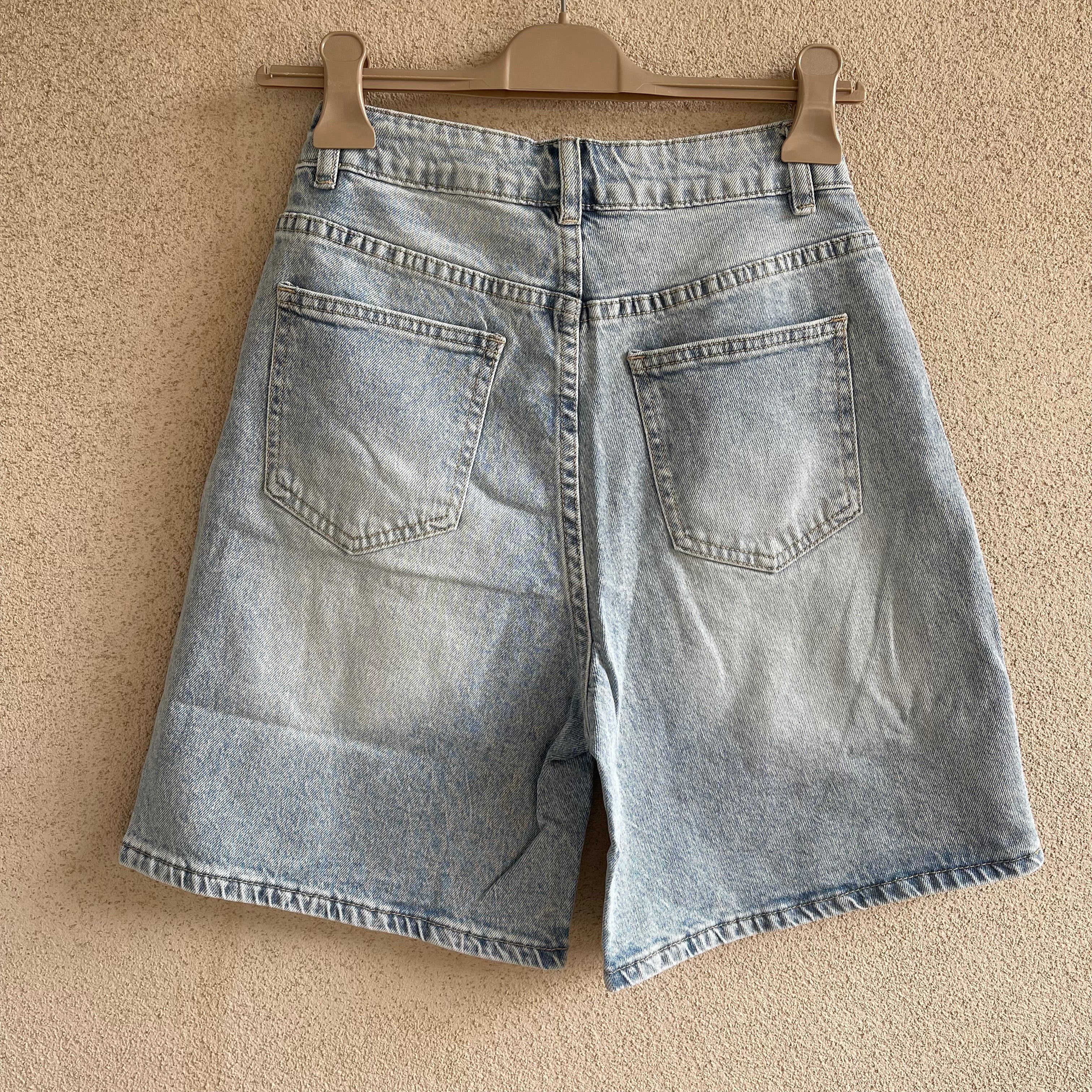 short CAGNOLINI