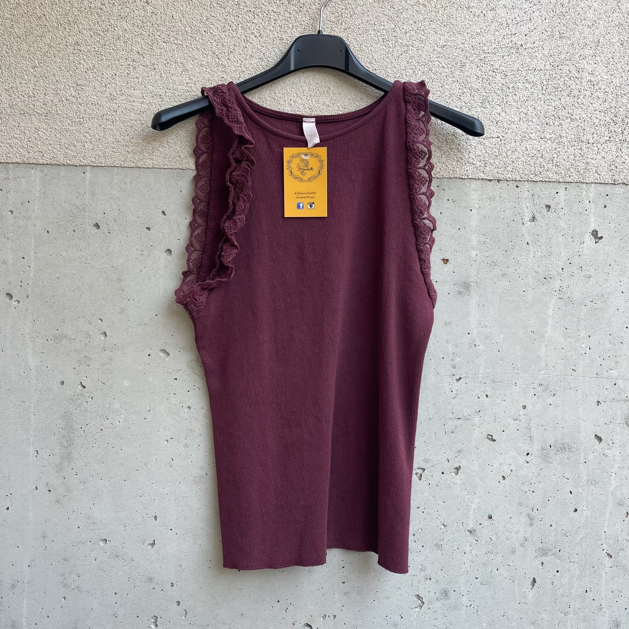 Canottina basic con PIZZO APPLICATO