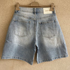 SHORT in jeans