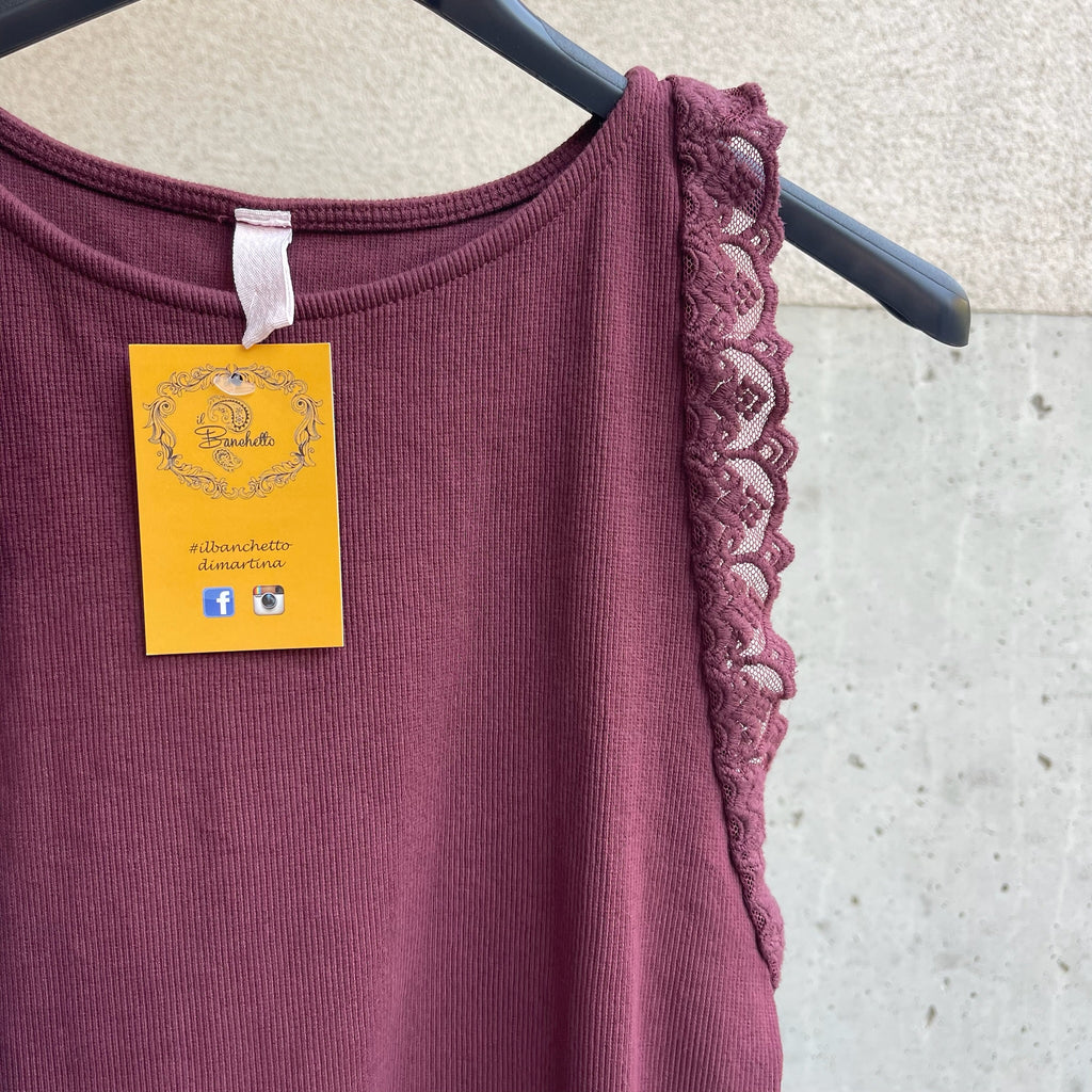 Canottina basic con PIZZO APPLICATO