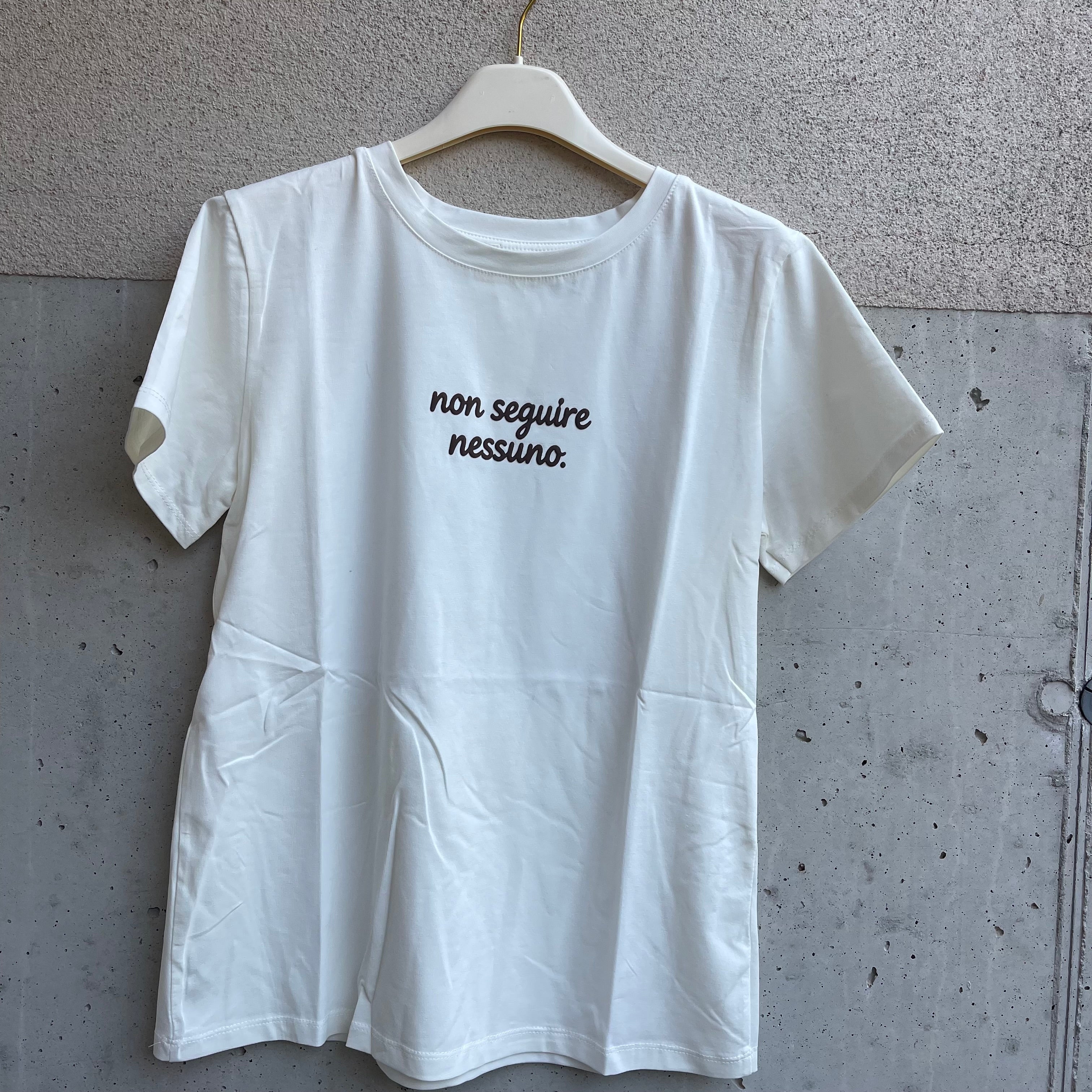 t-shirt “NON SEGUIRE NESSUNO”