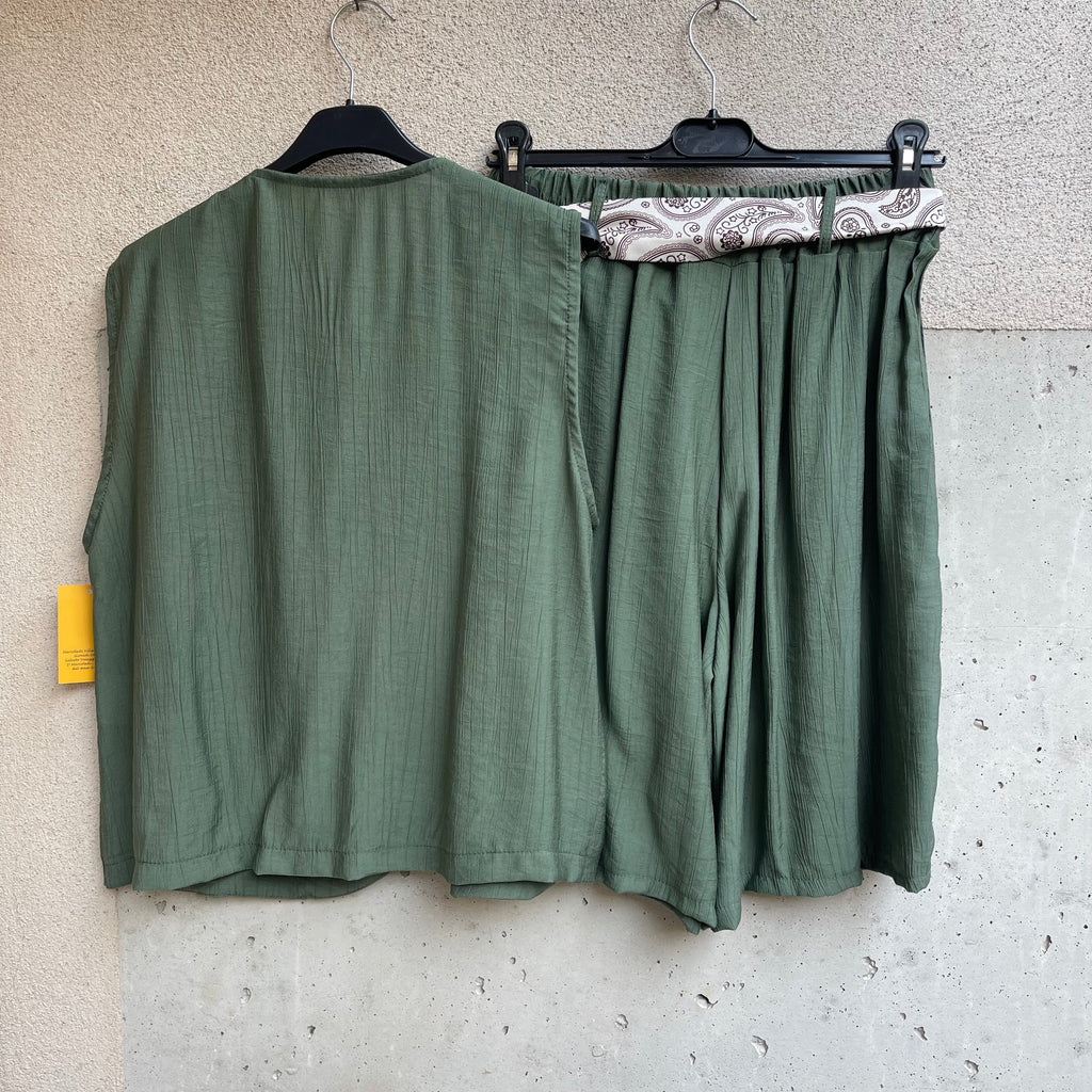 completo gilet&bermuda COREANO