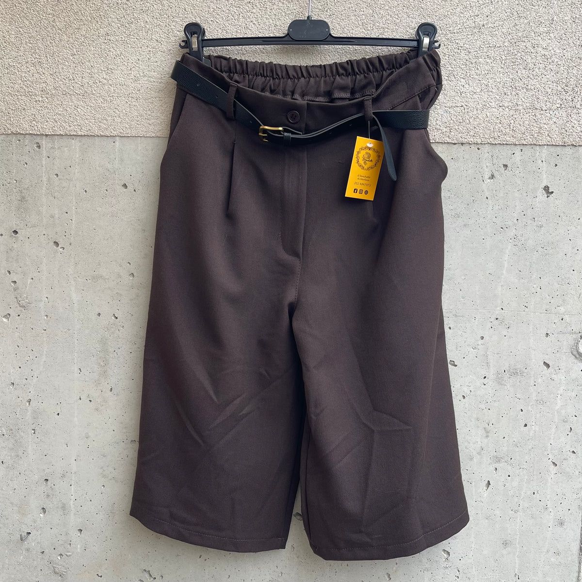 BERMUDA elasticizzato con cintura