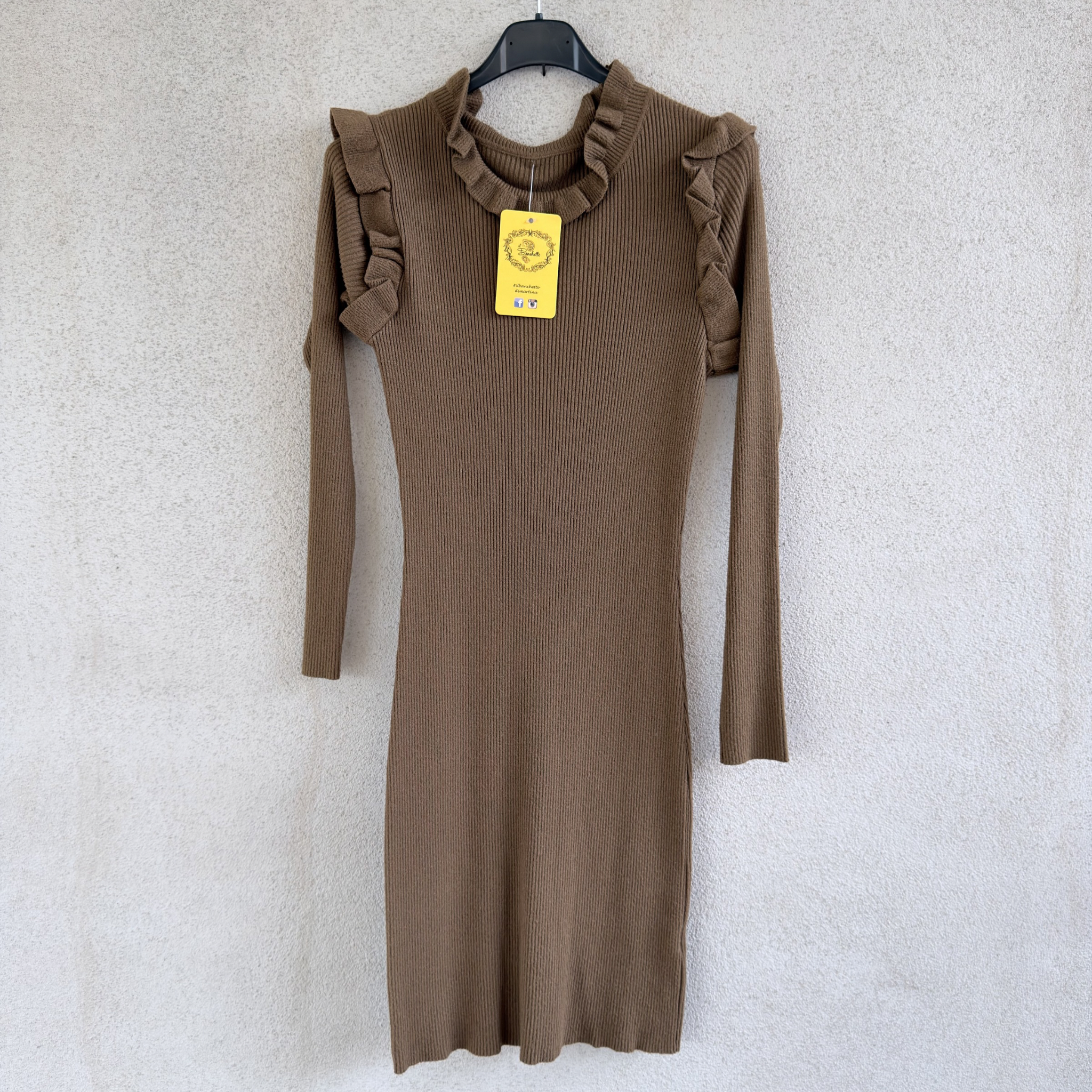 abito in MAGLIA
