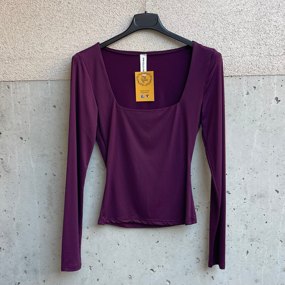 maglia licra scollo squadrato