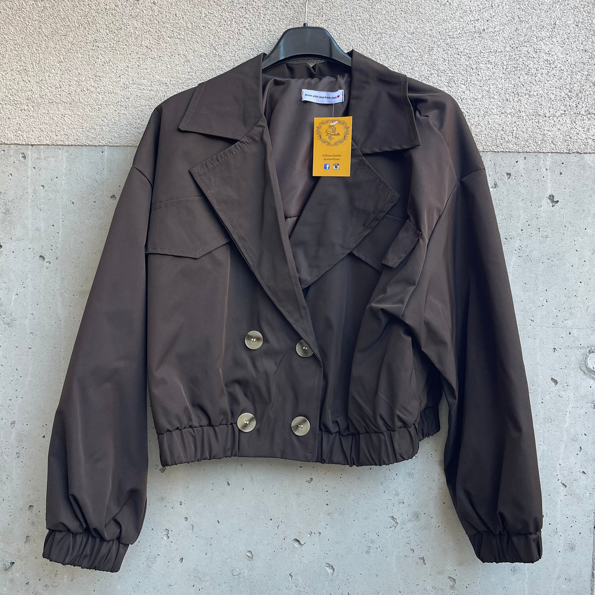 TRENCH corto arricciato