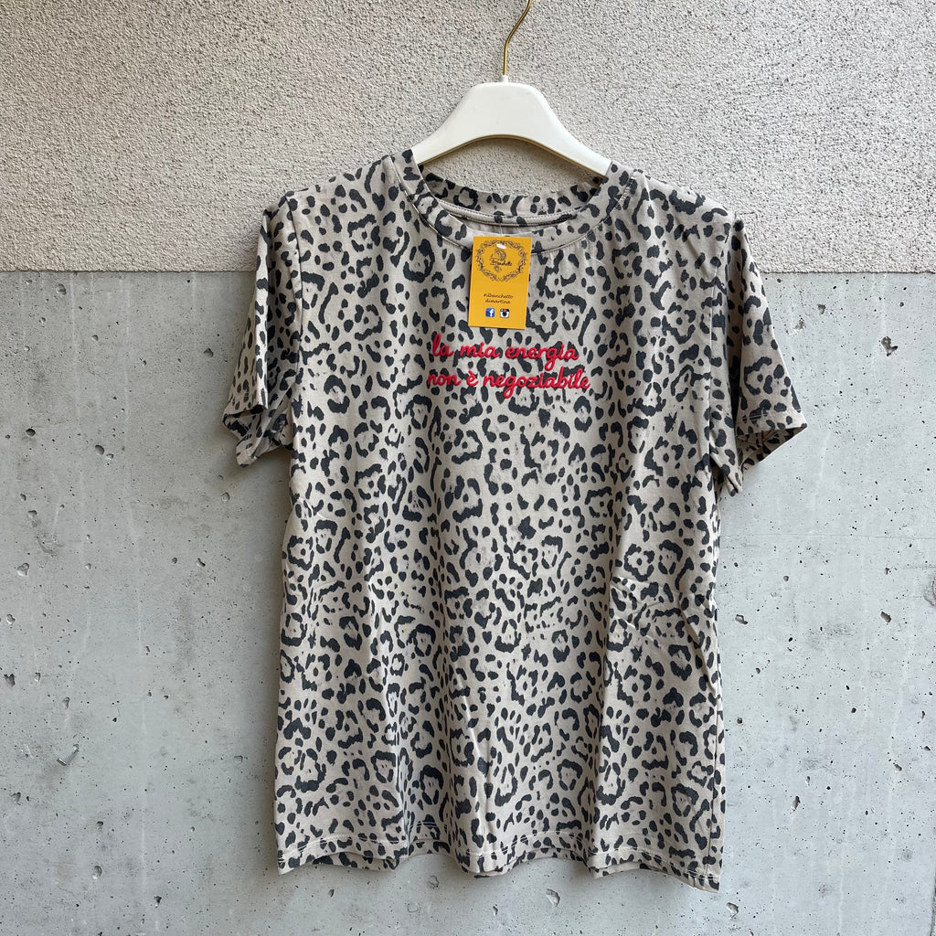 t-shirt MACU “la mia energia non è negoziabile”