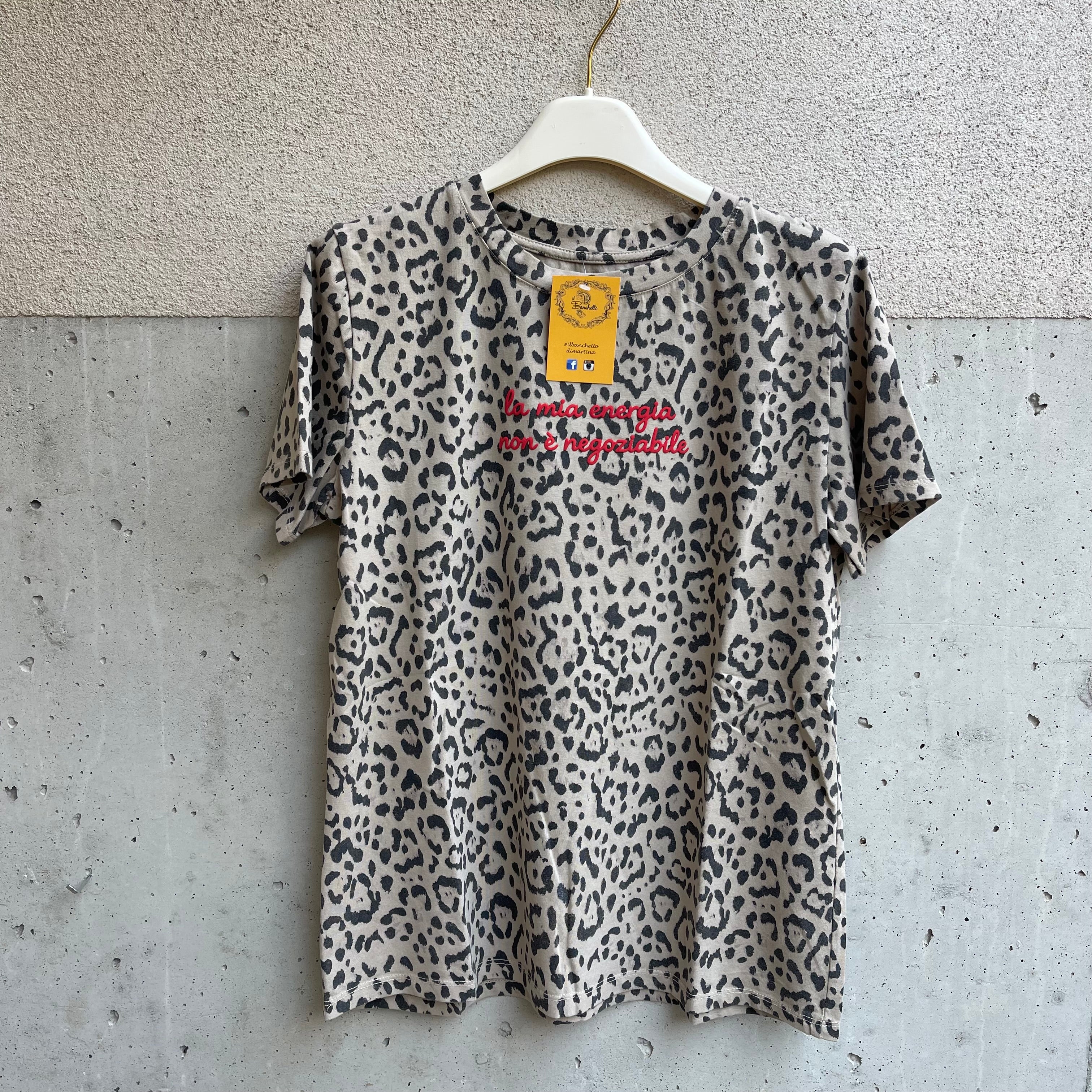t-shirt MACU “la mia energia non è negoziabile”