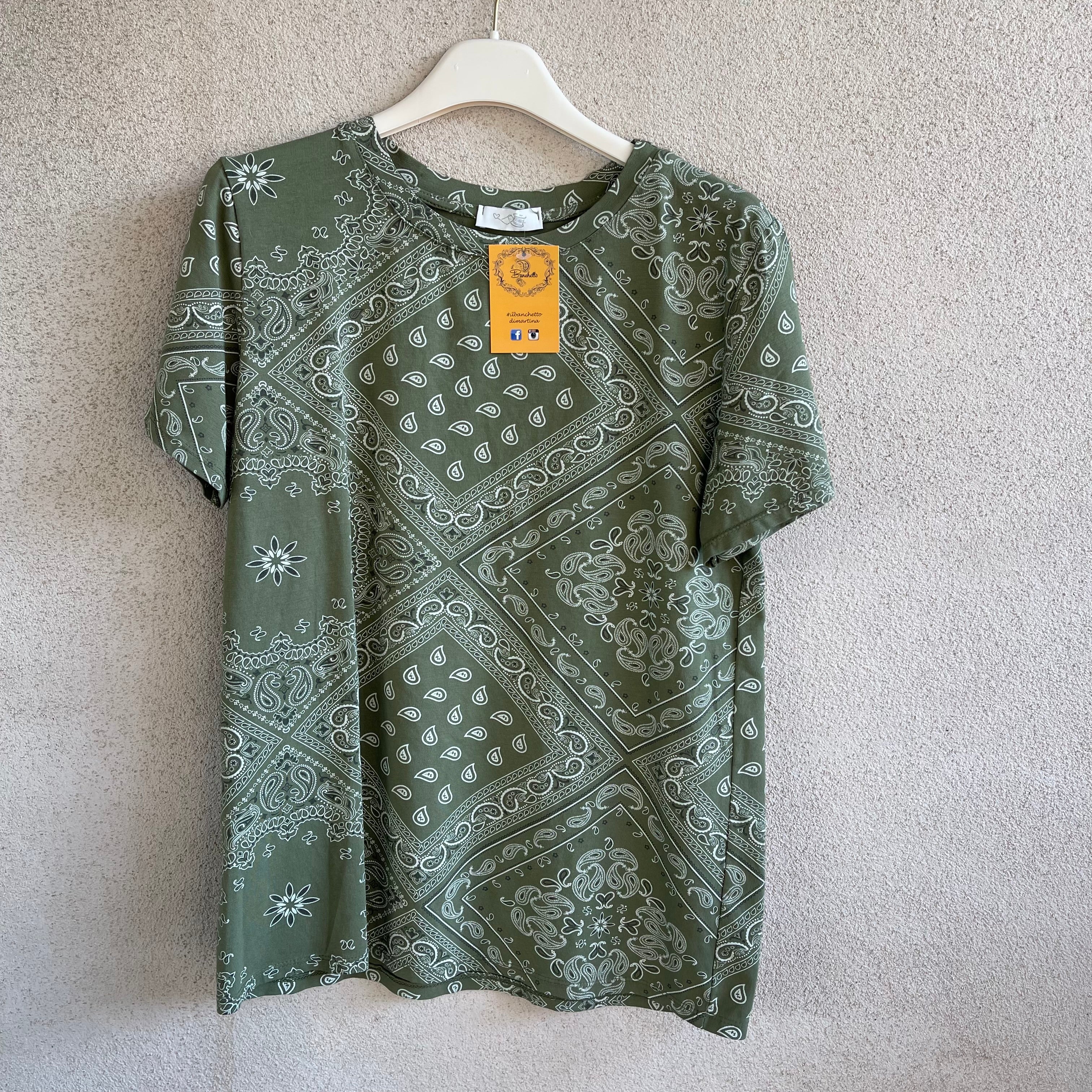 t-shirt BANDANA