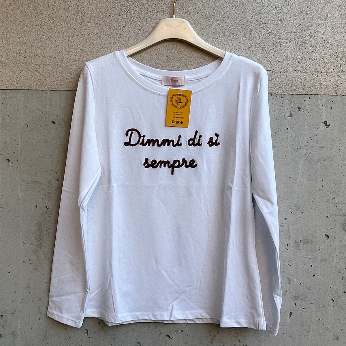 maglia ricamata “DIMMI DI SÌ SEMPRE”