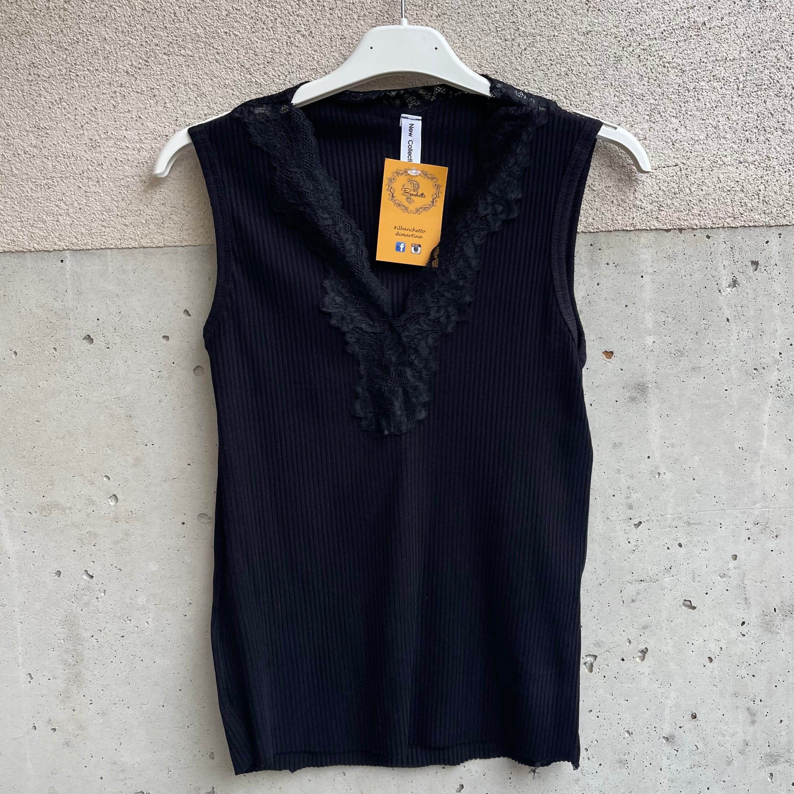 canottina scollo V pizzo