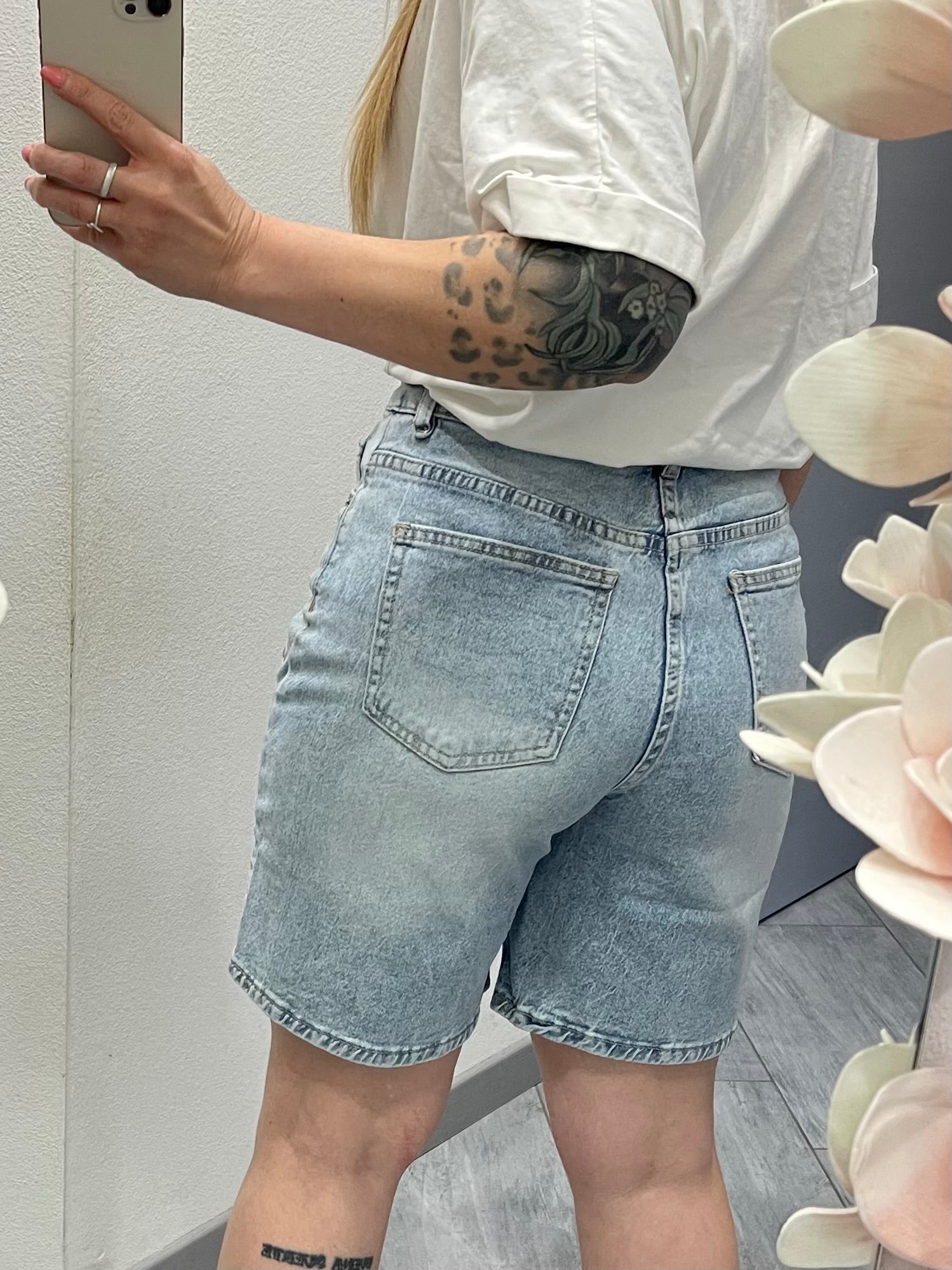 short CAGNOLINI
